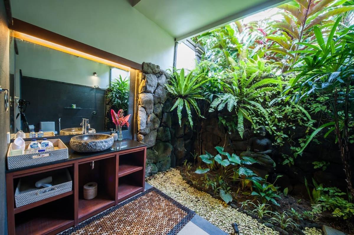 Luxury 3Br Infinity Jungle View Aashaya Villa Ubud Kültér fotó